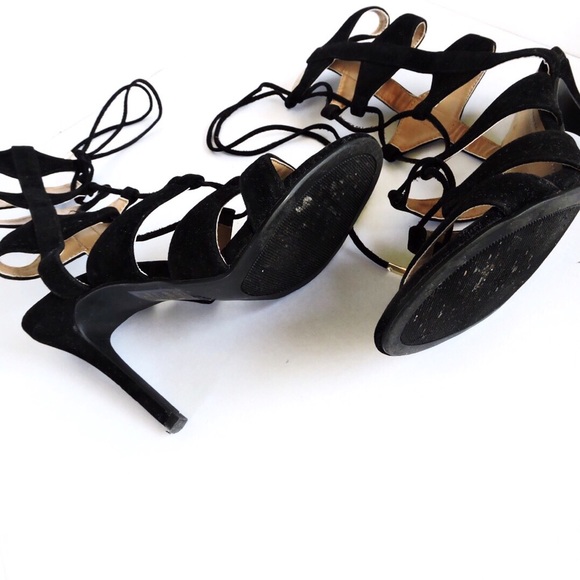 ✖️SOLD✖️Black lace-up heels - Picture 3 of 6